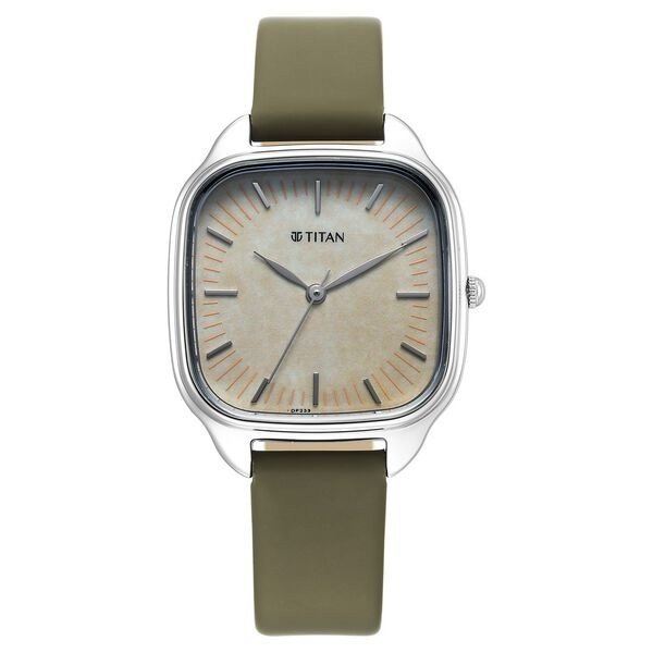 Titan Women's Watch Analog Stainless Steel Band, 2733SL